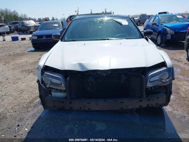Chrysler 300 Touring 2018 2C3CCAAG1JH151601 Image 13