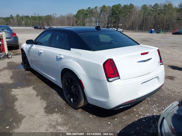 Chrysler 300 Touring 2018 2C3CCAAG1JH151601 Image 3