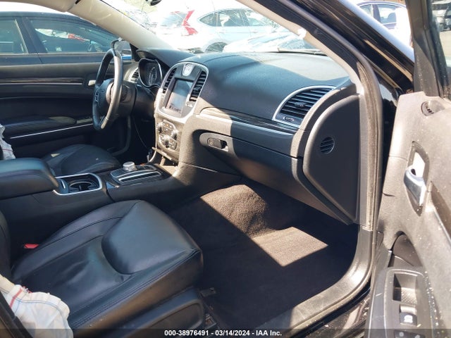 Chrysler 300 Touring 2018 2C3CCAAG1JH151601 Image 5