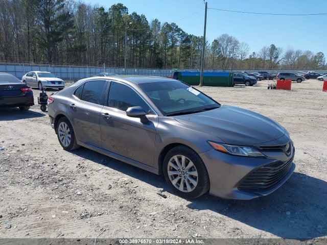 Toyota CAMRY LE 2019 4T1B11HK8KU782508 zdjęcie główne