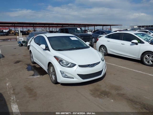 2015 5NPDH4AE3FH635821 main image