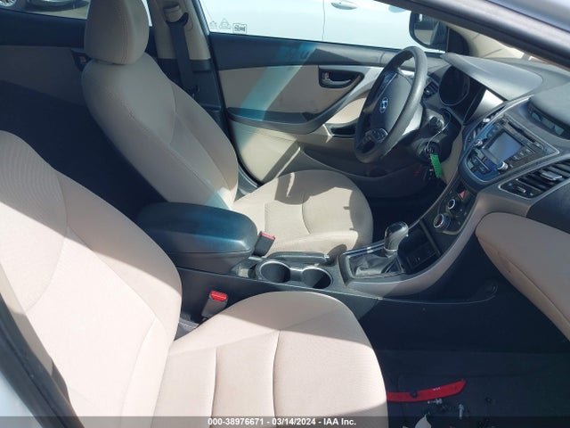 Hyundai ELANTRA SE 2015 5NPDH4AE3FH635821 Image 5