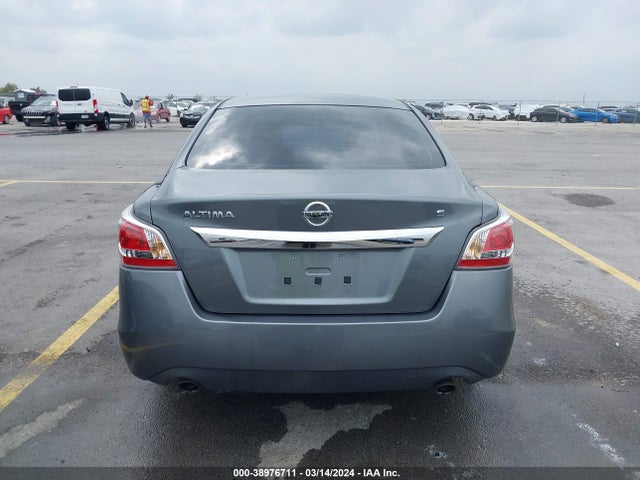 Nissan Altima 2.5 S 2015 1N4AL3APXFN376621 Image 16