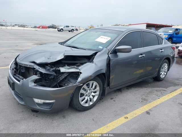 Nissan Altima 2.5 S 2015 1N4AL3APXFN376621 Image 2