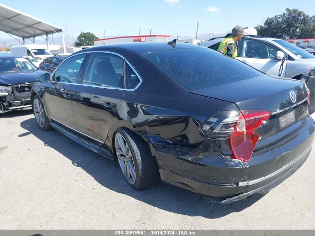 1VWDT7A34HC060509 Volkswagen Passat 1.8t R-line