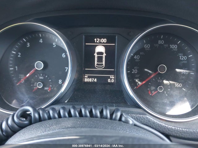 1VWDT7A34HC060509 Volkswagen Passat 1.8t R-line