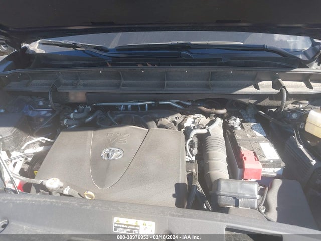 Toyota Highlander Xle 2022 5TDGZRBH6NS252870 Image 10