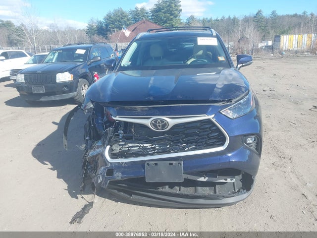 Toyota Highlander Xle 2022 5TDGZRBH6NS252870 Image 13