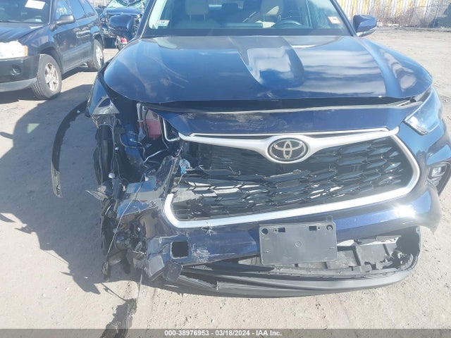 Toyota Highlander Xle 2022 5TDGZRBH6NS252870 Image 12