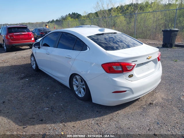 Chevrolet CRUZE LT 2019 1G1BE5SM9K7137495 Image 3