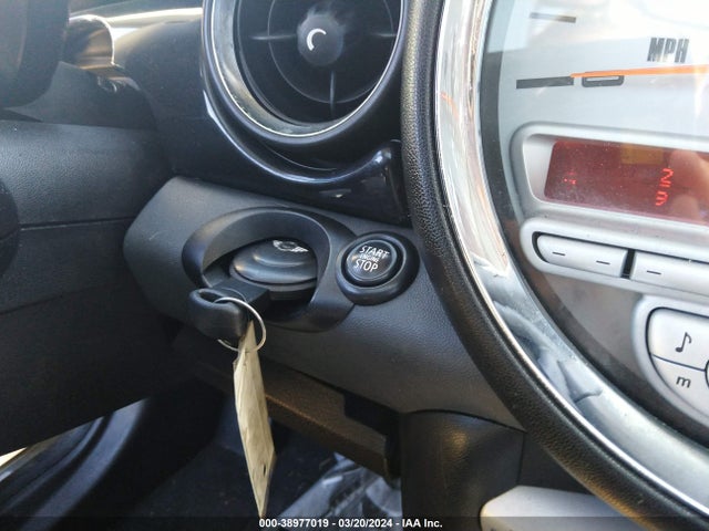 2009 MINI COOPER S WMWMF73549TW83944 Photo 10