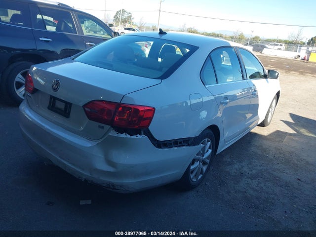3VWD17AJ0EM315641 Volkswagen Jetta 1.8t Se
