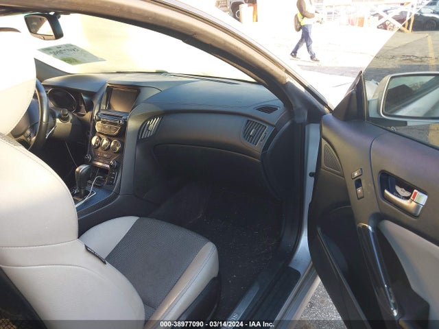 Hyundai Genesis 2.0t Premium 2014 KMHHT6KD8EU119651 Image 5