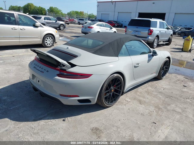 2018 PORSCHE 911 WP0CB2A9XJS147187 Photo 3