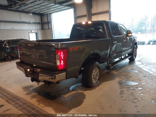 Ford F-250 Xlt 2019 1FT7W2B61KEG64310 Image 4