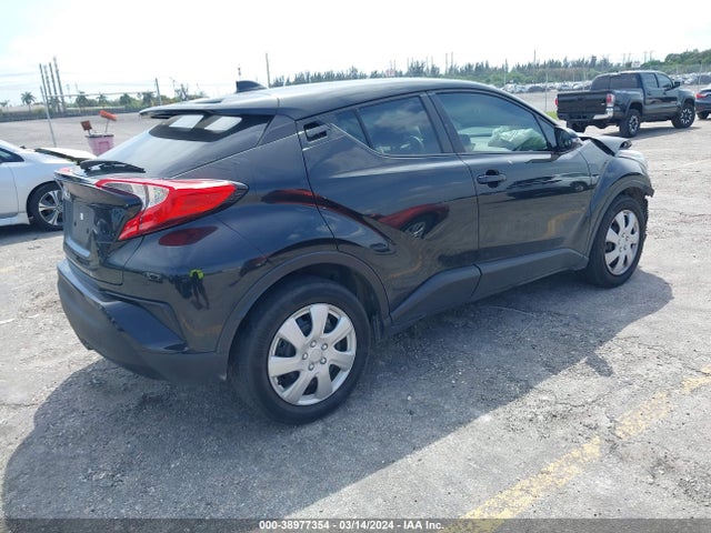 Toyota C-HR LE 2021 NMTKHMBXXMR119436 Image 4
