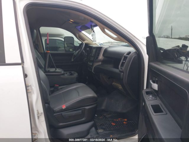 3C6UR5CL0KG529447 RAM 2500 Tradesman  4x4 6'4 Box