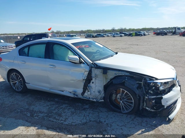 WBAJA7C32HG906599 BMW 530i Xdrive