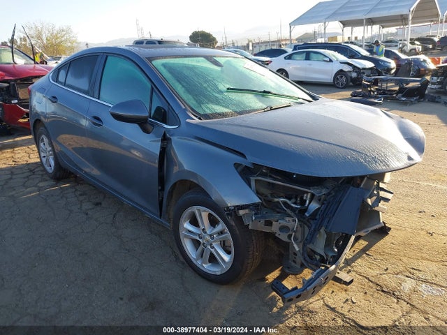 Chevrolet Cruze Lt Auto 2018 1G1BE5SM2J7174497 головне зображення