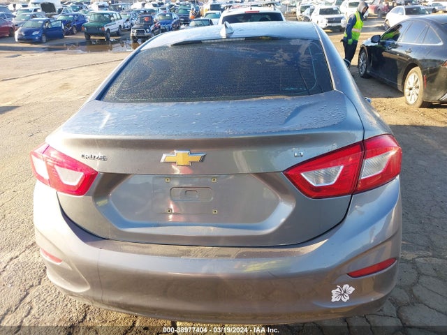 Chevrolet Cruze Lt Auto 2018 1G1BE5SM2J7174497 Image 17