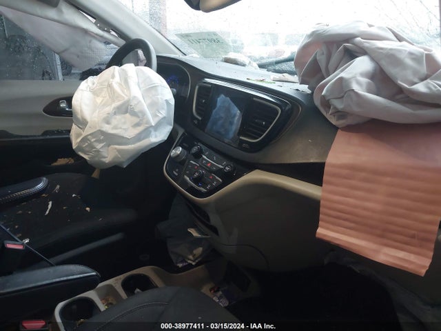 Chrysler Pacifica Touring 2017 2C4RC1DG2HR722857 Image 5