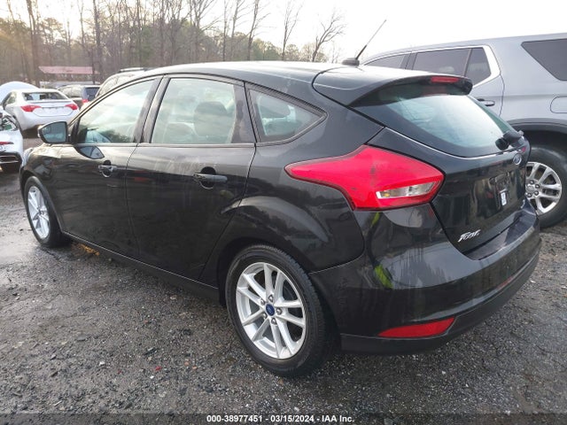 Ford FOCUS SE 2015 1FADP3K25FL282016 Image 3