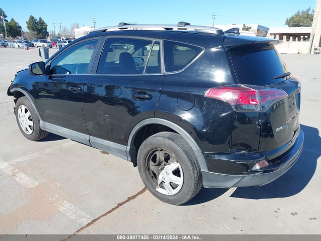 Toyota RAV4 LE 2017 2T3ZFREV2HW359517 Image 3