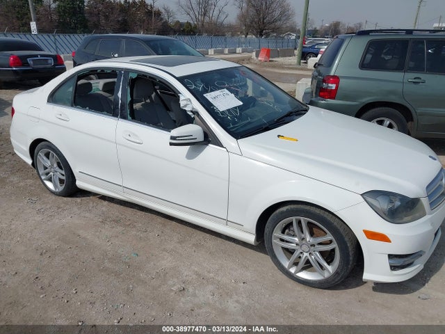 Продаж на аукціоні авто 2013 Mercedes-benz C 250 Luxury/sport, vin: WDDGF4HB4DR290941, номер лоту: 38977470