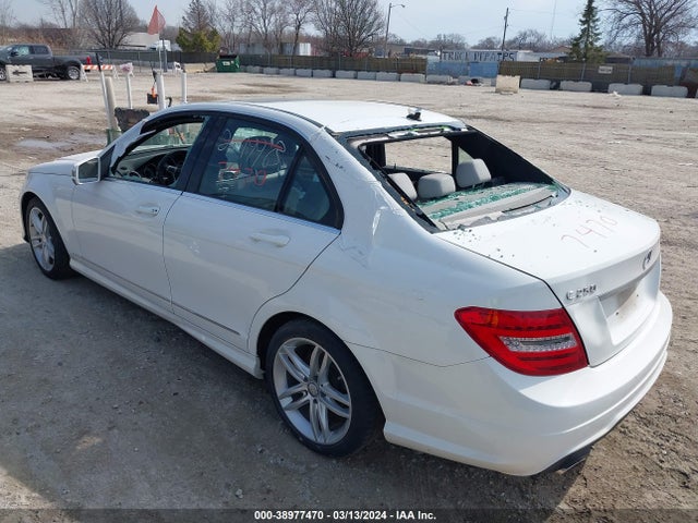 Продаж на аукціоні авто 2013 Mercedes-benz C 250 Luxury/sport, vin: WDDGF4HB4DR290941, номер лоту: 38977470