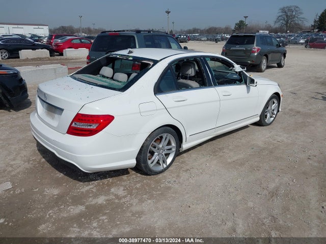 Продаж на аукціоні авто 2013 Mercedes-benz C 250 Luxury/sport, vin: WDDGF4HB4DR290941, номер лоту: 38977470