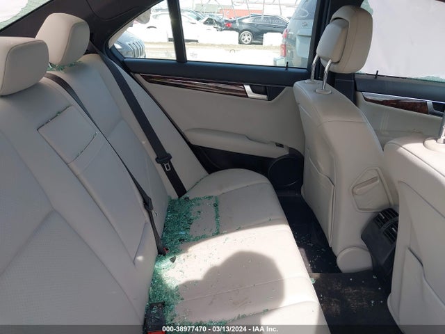 Продаж на аукціоні авто 2013 Mercedes-benz C 250 Luxury/sport, vin: WDDGF4HB4DR290941, номер лоту: 38977470
