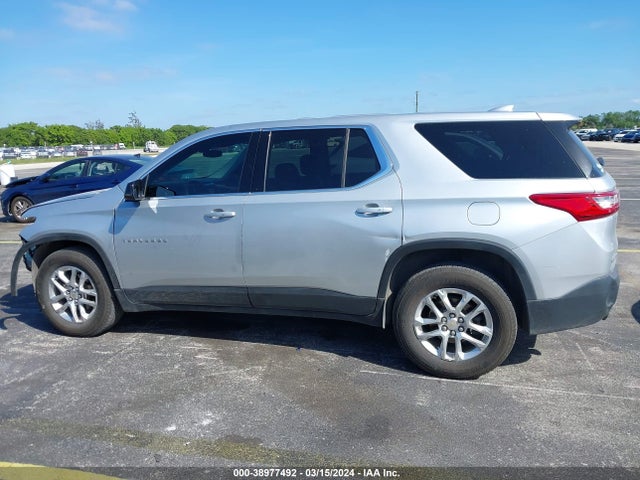 Chevrolet Traverse Ls 2019 1GNERFKW2KJ235214 Image 14