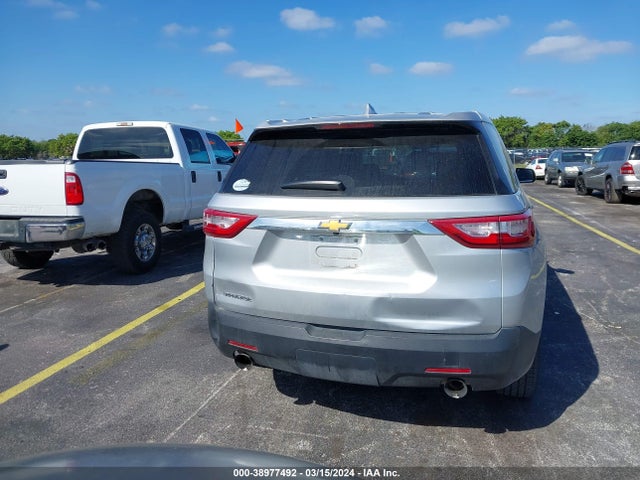 Chevrolet Traverse Ls 2019 1GNERFKW2KJ235214 Image 16