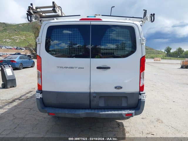 Ford Transit-250 2016 1FTYR1YM9GKA76904 Image 15
