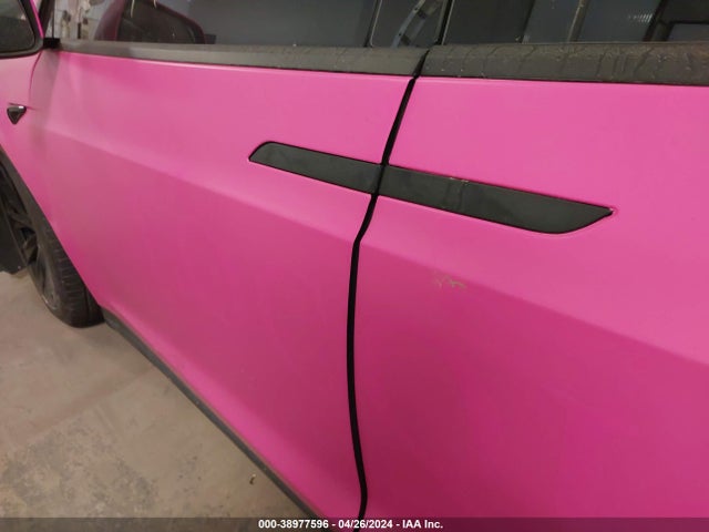 Tesla Model X 60d/70d/75d/90d 2016 5YJXCAE27GF028833 Image 19