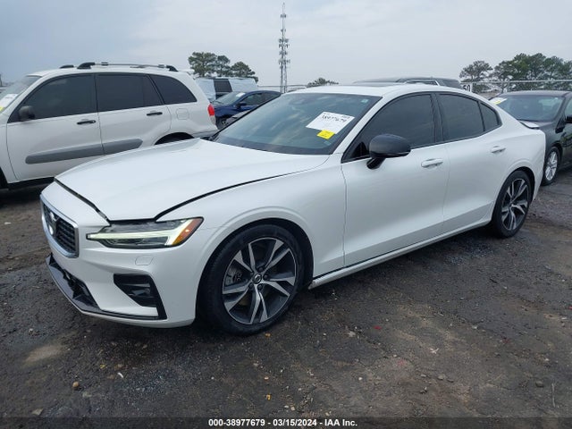 7JRA22TM9LG063118 Volvo S60 T6 R-design