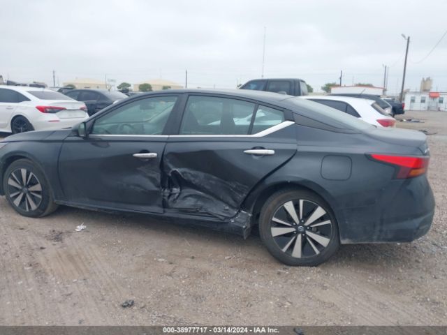 1N4BL4DV5NN322307 Nissan Altima Sv Fwd