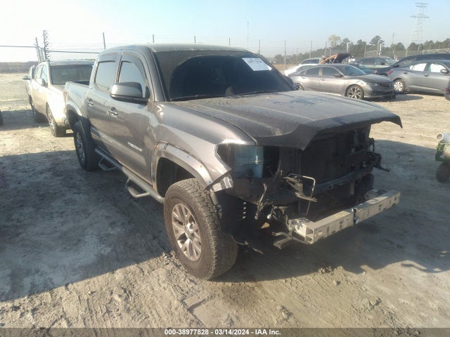 2017 5TFAZ5CN2HX039769 main image