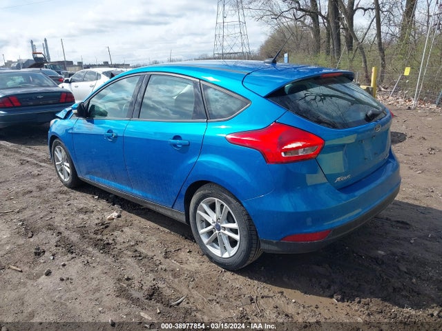 Ford FOCUS SE 2016 1FADP3K29GL324222 Image 3