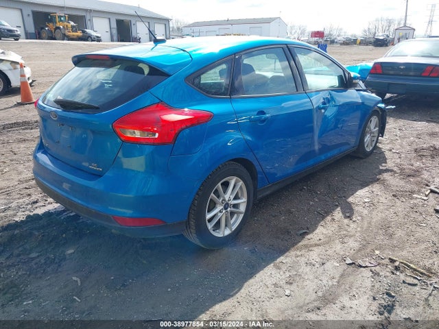 Ford FOCUS SE 2016 1FADP3K29GL324222 Image 4