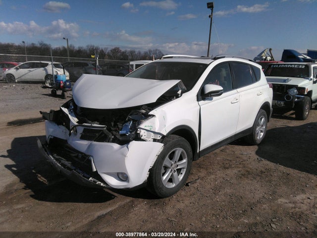 Toyota Rav4 Xle 2014 JTMRFREV4ED094639 Image 2