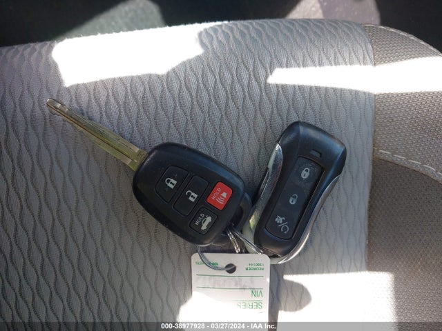 Toyota COROLLA LE 2017 2T1BURHE4HC900600 Image 11