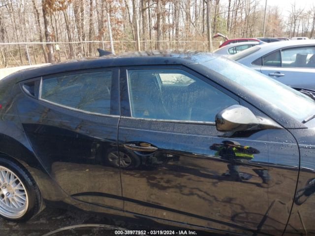 KMHTC6AD7HU320084 Hyundai Veloster Value Edition