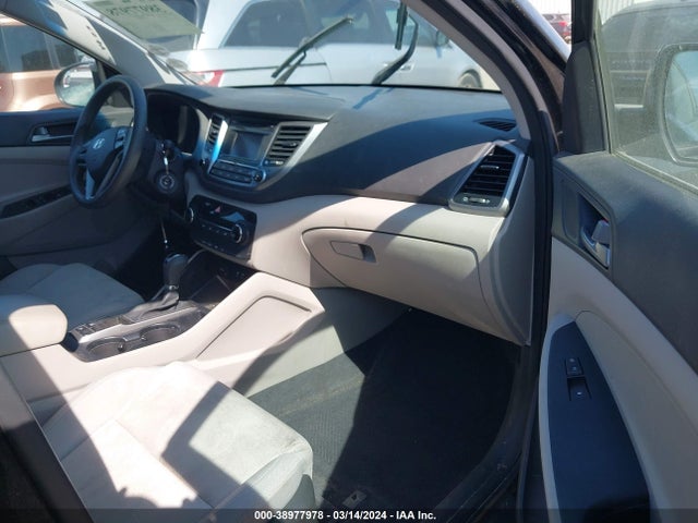 Hyundai TUCSON SE 2017 KM8J33A48HU319483 Image 5