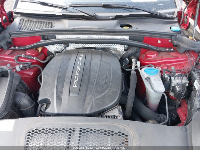 2018 PORSCHE MACAN WP1AA2A57JLB17662 Photo 9