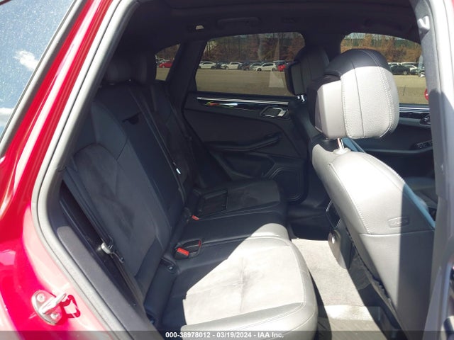 2018 PORSCHE MACAN WP1AA2A57JLB17662 Photo 7
