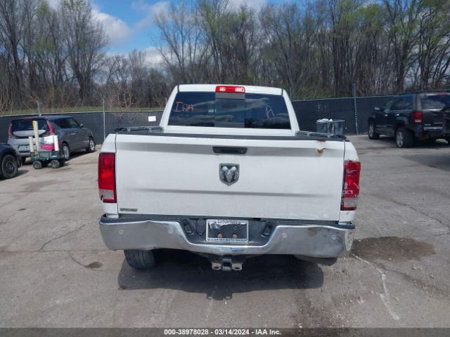 1C6RR7GG9JS247426 RAM 1500 Big Horn Quad Cab 4x4 6'4 Box