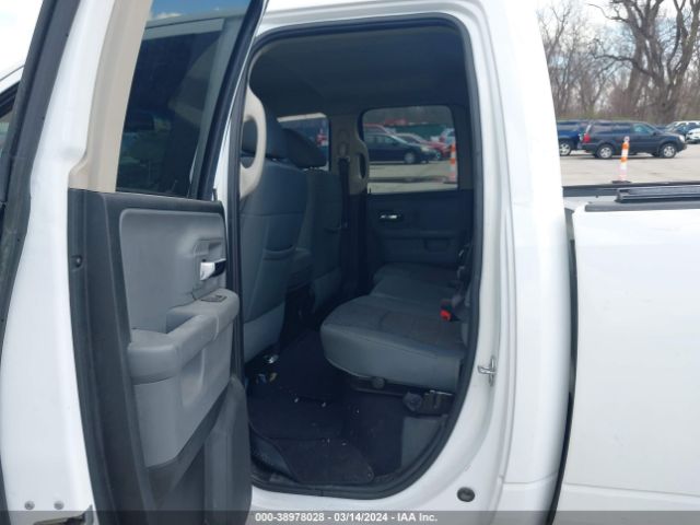1C6RR7GG9JS247426 RAM 1500 Big Horn Quad Cab 4x4 6'4 Box