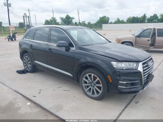 2019 AUDI Q7 WA1VAAF70KD017738