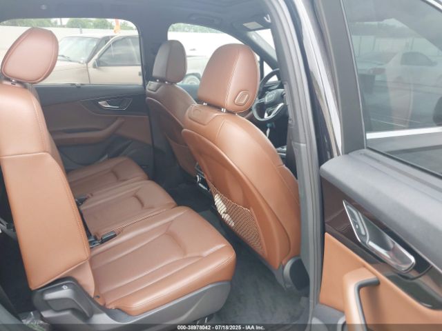 2019 AUDI Q7 WA1VAAF70KD017738 Photo 7